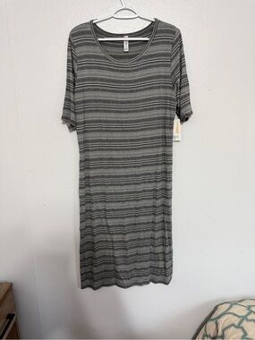 NWT LuLaRoe Julia Grey Black Fine Stripe Dress 2XL 🩶
